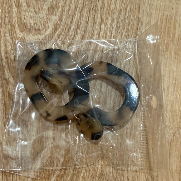 Assorted Earring Collection - Picture 7 of 14